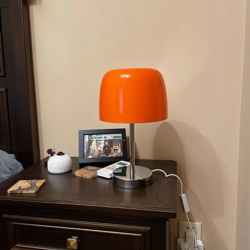 Castor Table Lamp