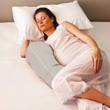Milkbar feeding pillow grey