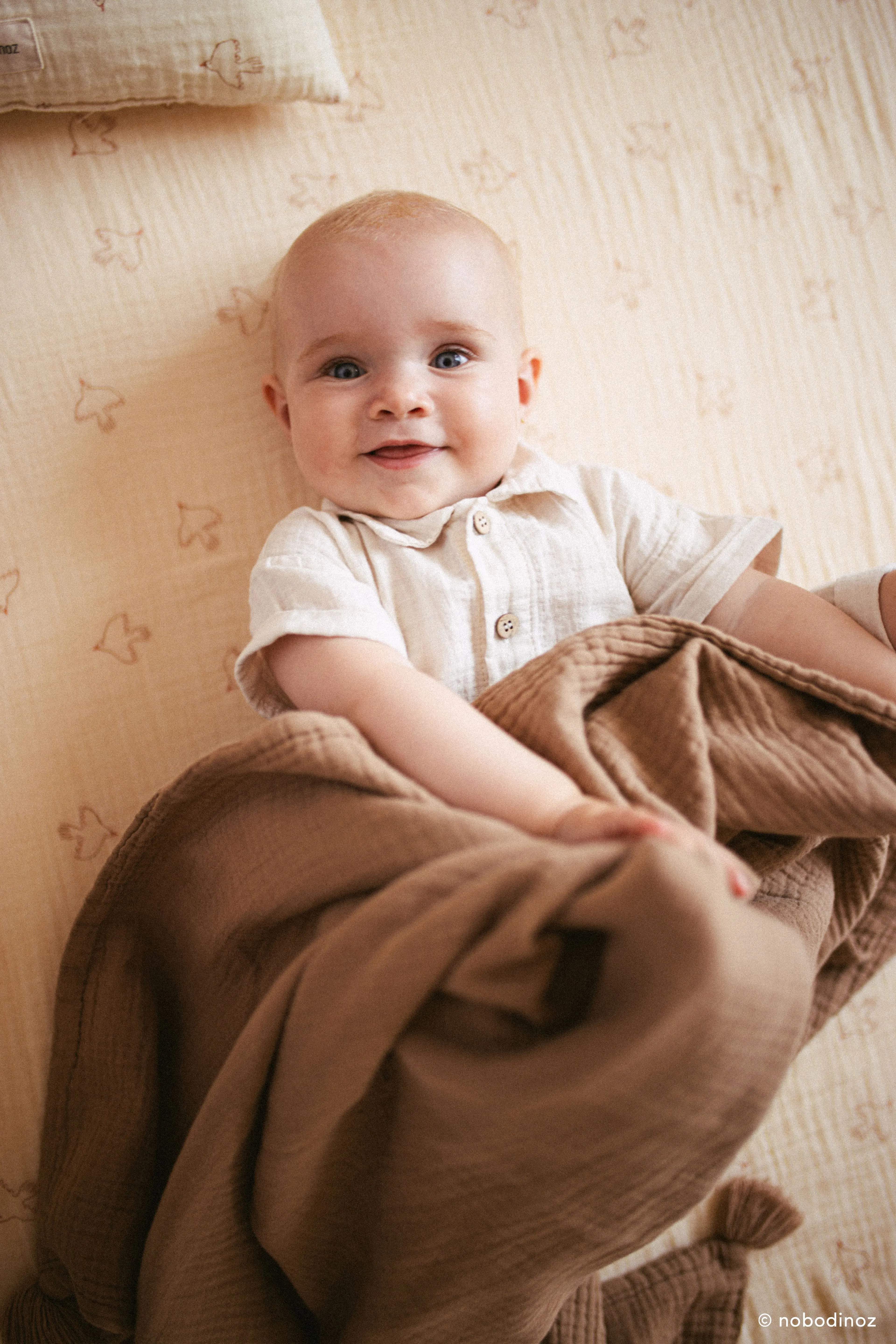 Nobodinoz Fitted Cot Sheet Wabi-Sabi Brown Hoshi Birds